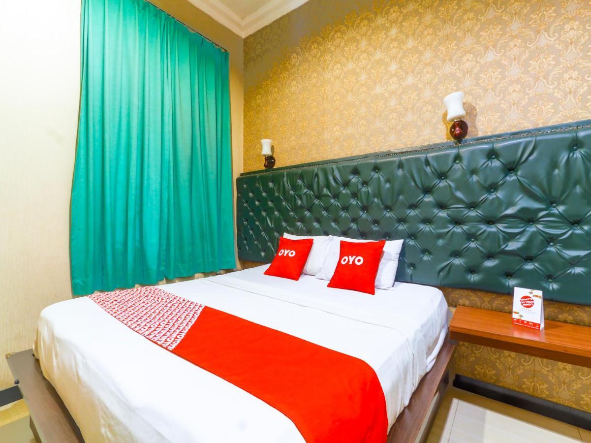 Oyo 90788 Nillo Hotel Kebumen Dış mekan fotoğraf