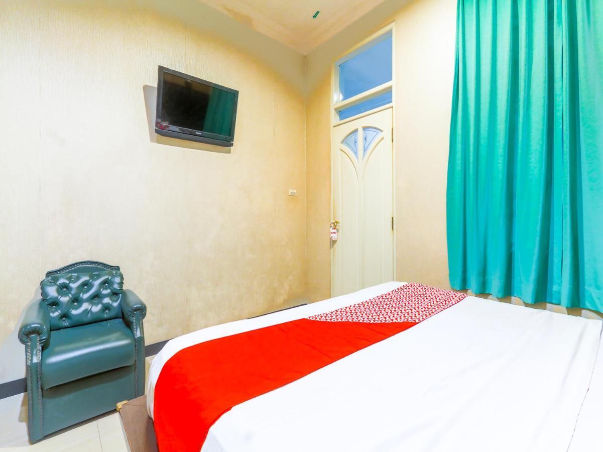 Oyo 90788 Nillo Hotel Kebumen Dış mekan fotoğraf