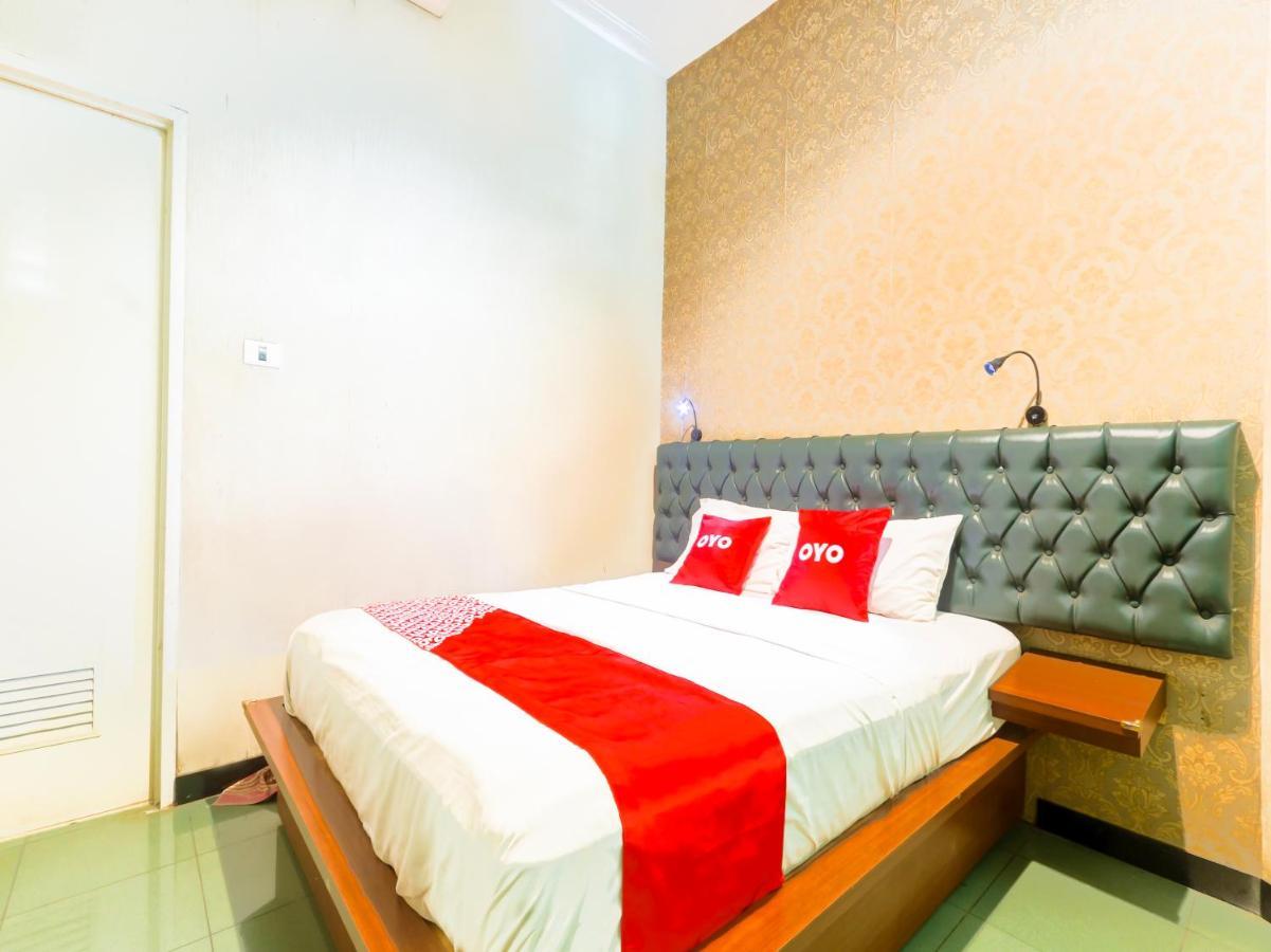 Oyo 90788 Nillo Hotel Kebumen Dış mekan fotoğraf