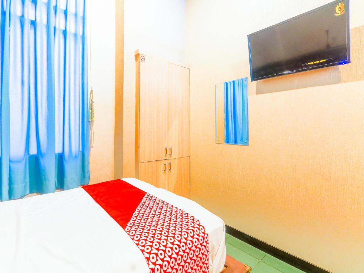 Oyo 90788 Nillo Hotel Kebumen Dış mekan fotoğraf