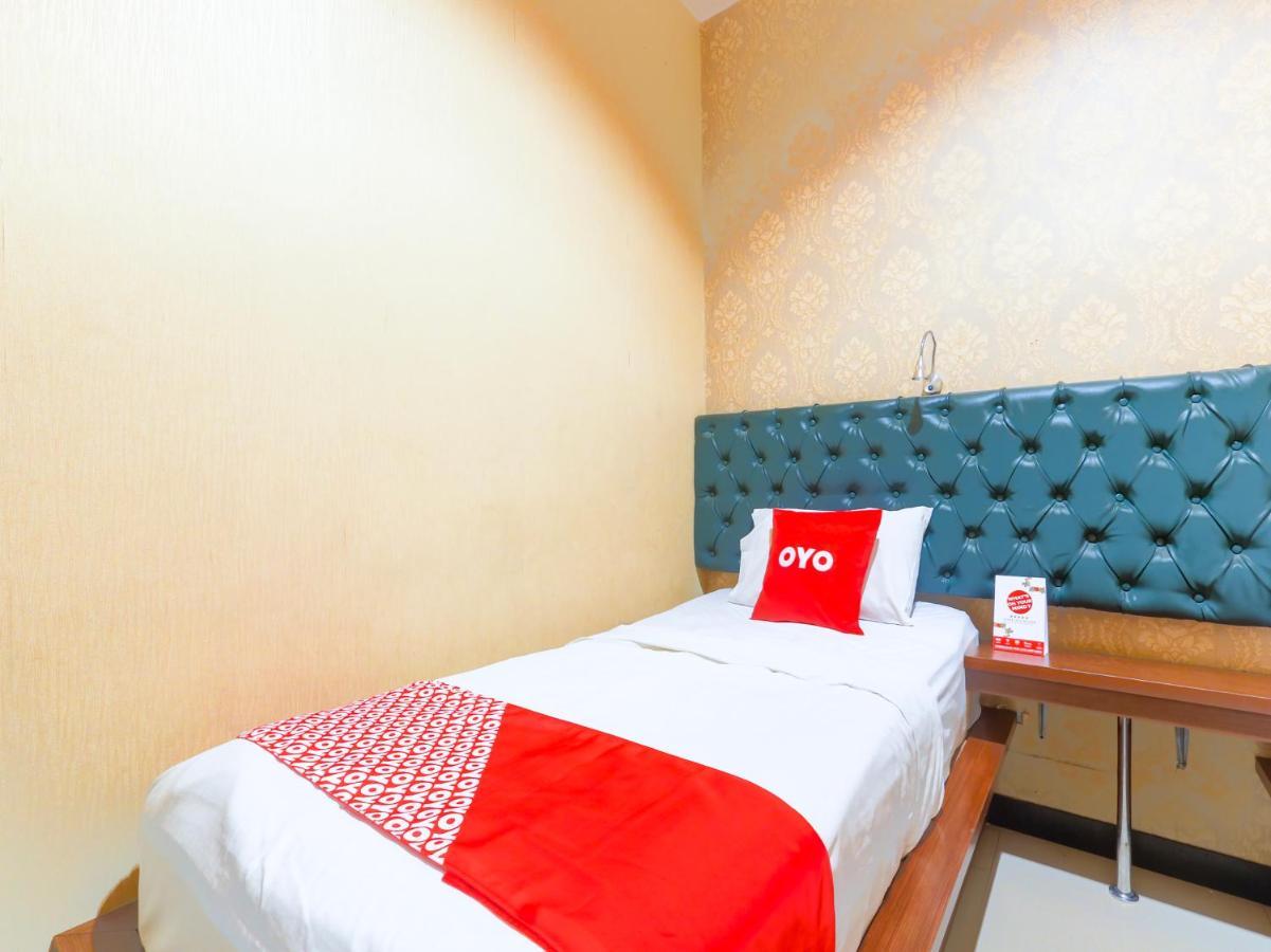 Oyo 90788 Nillo Hotel Kebumen Dış mekan fotoğraf