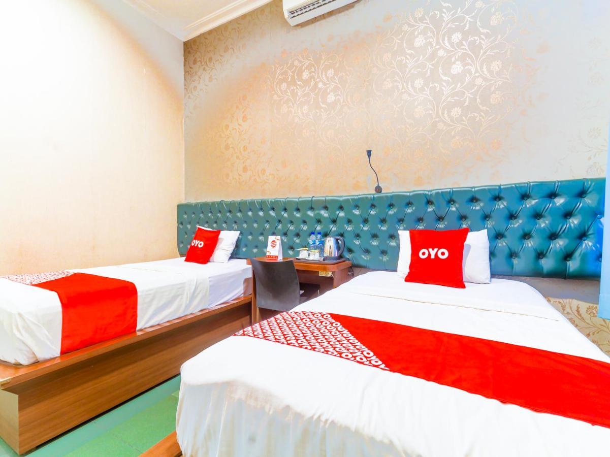 Oyo 90788 Nillo Hotel Kebumen Dış mekan fotoğraf